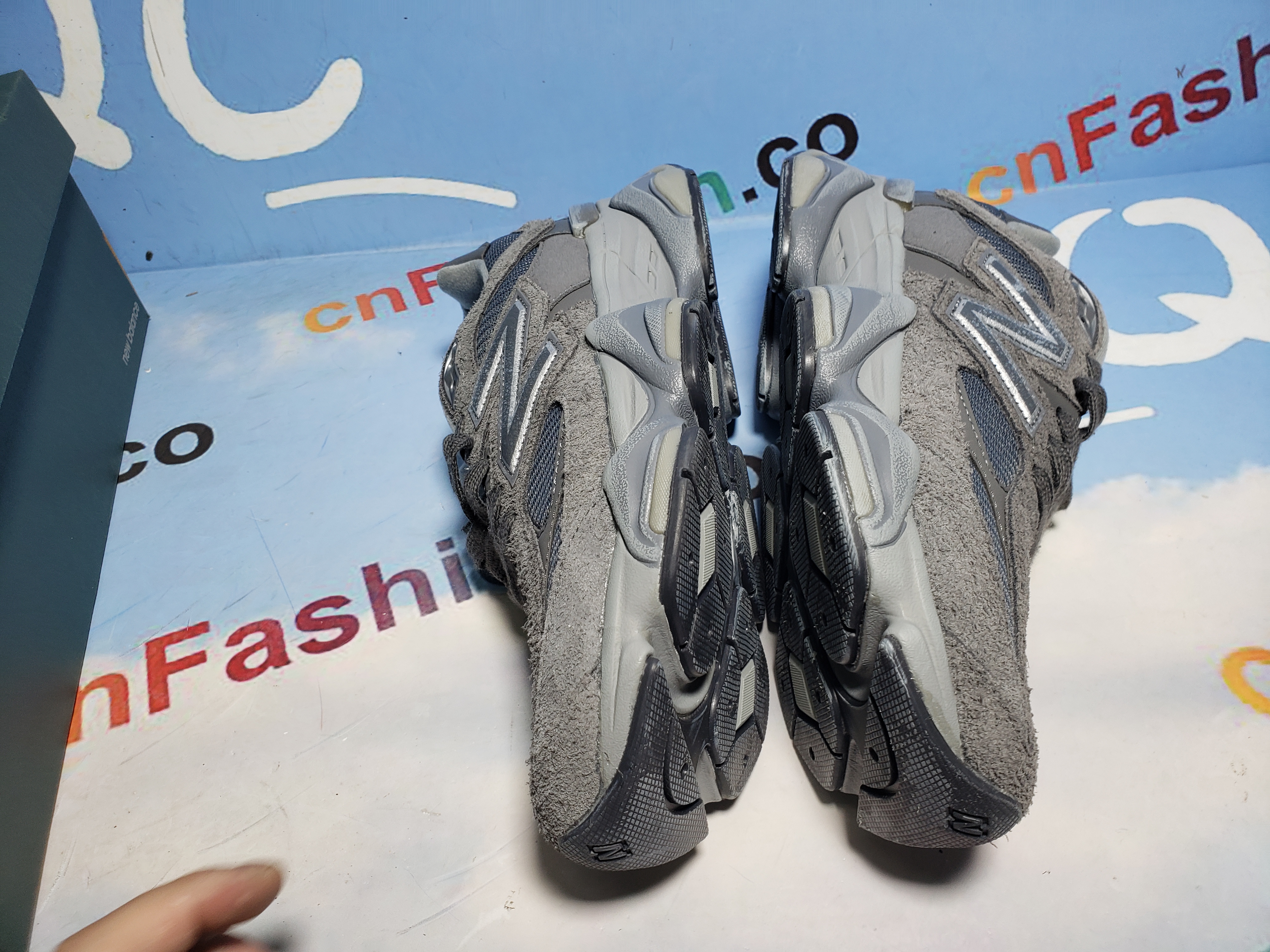 New Balance 9060 Magnet U9060SG 