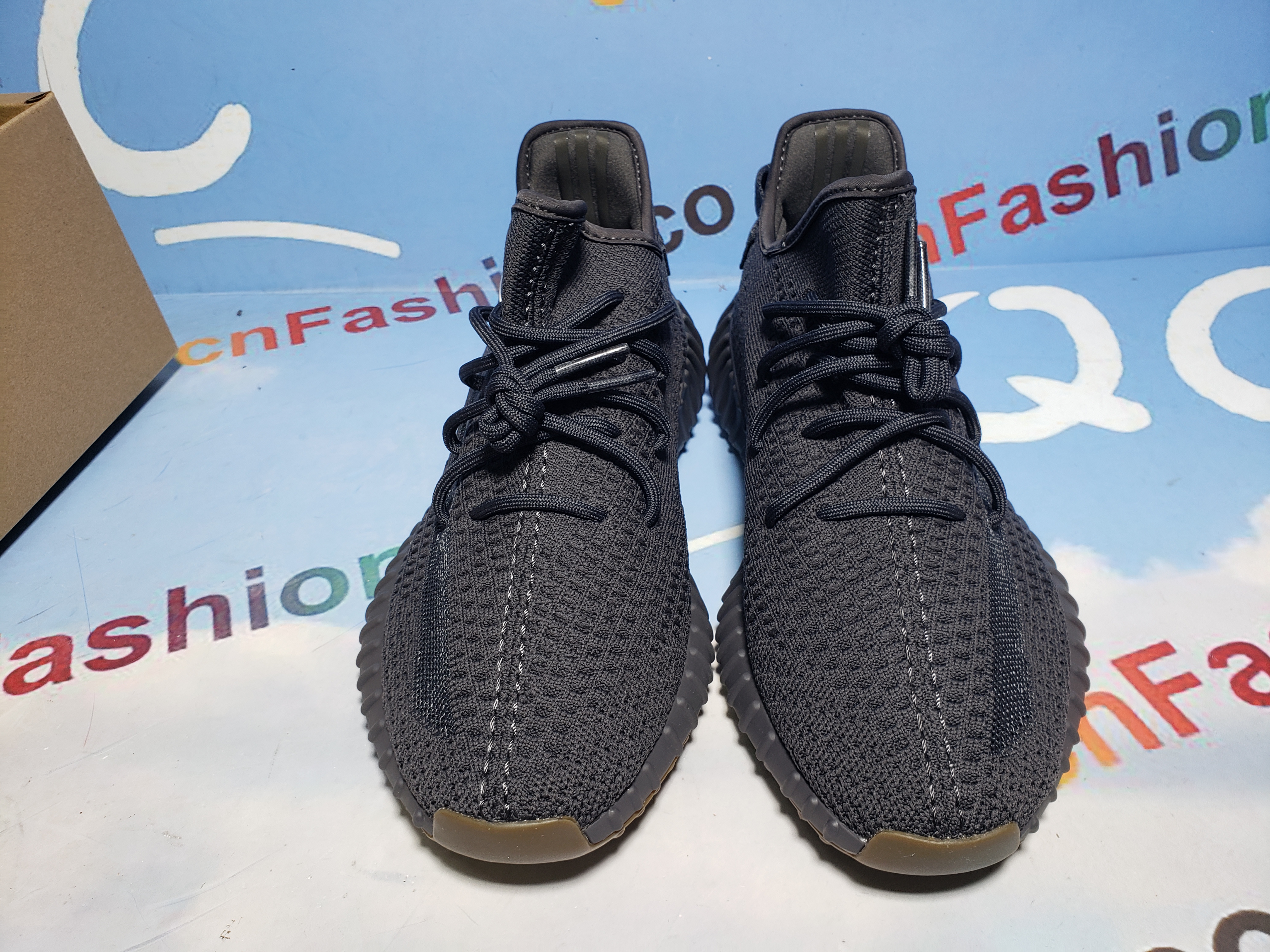 OG Yeezy Boost 350 V2 Cinder