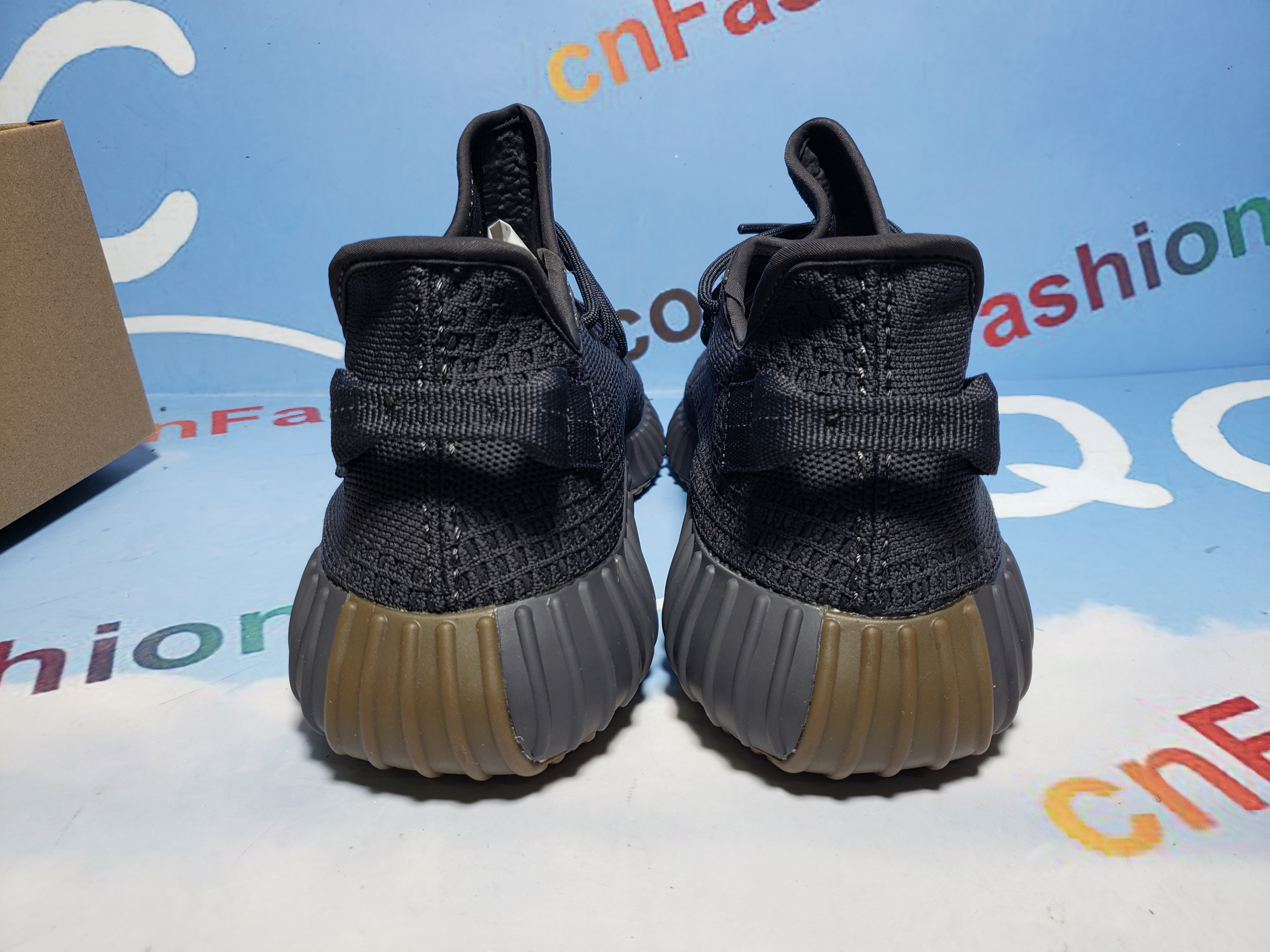 OG Yeezy Boost 350 V2 Cinder