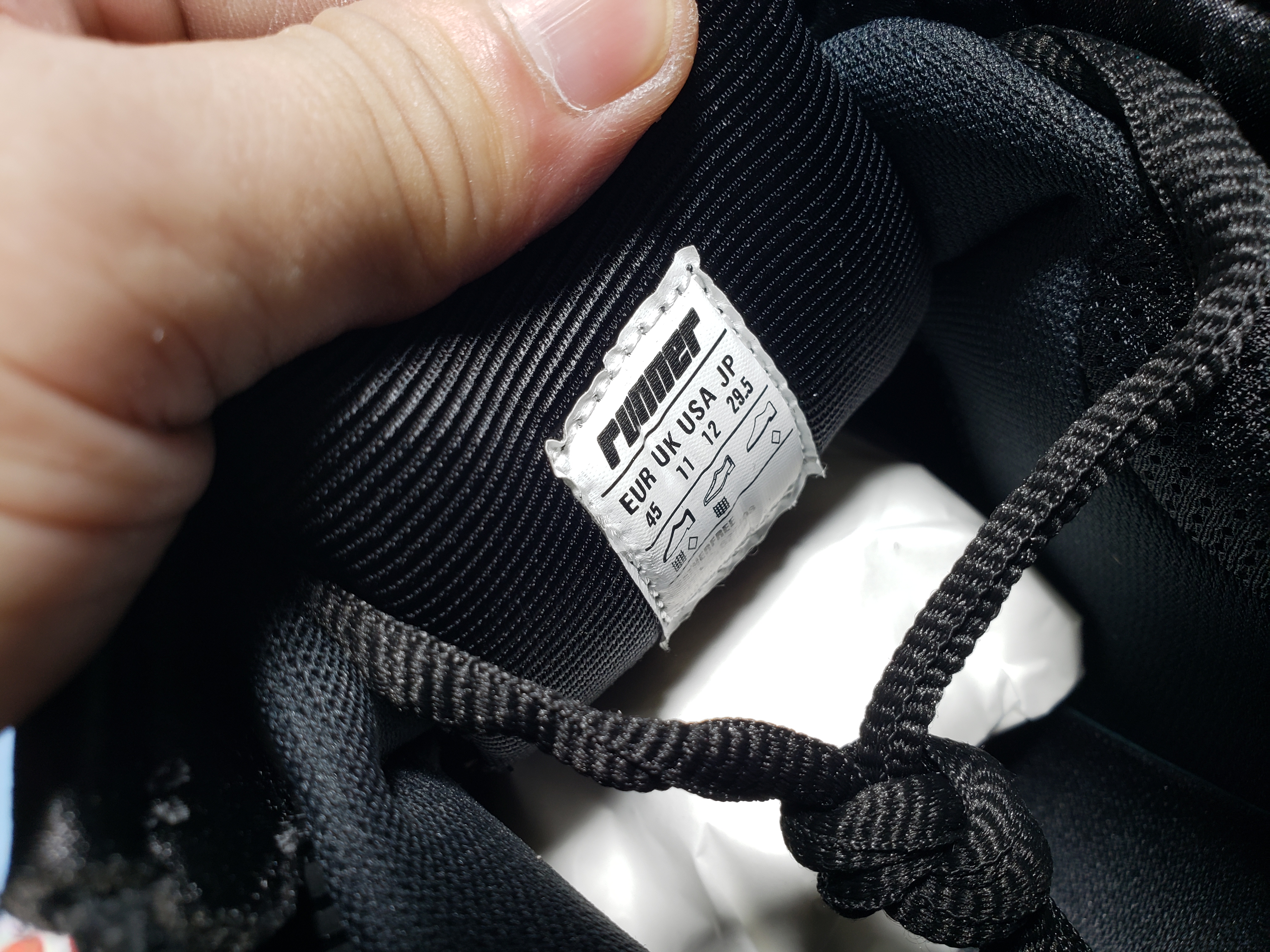 PKGoden Balenciaga 7th Runner Black And Red Characters 677402 W3RB1 0102