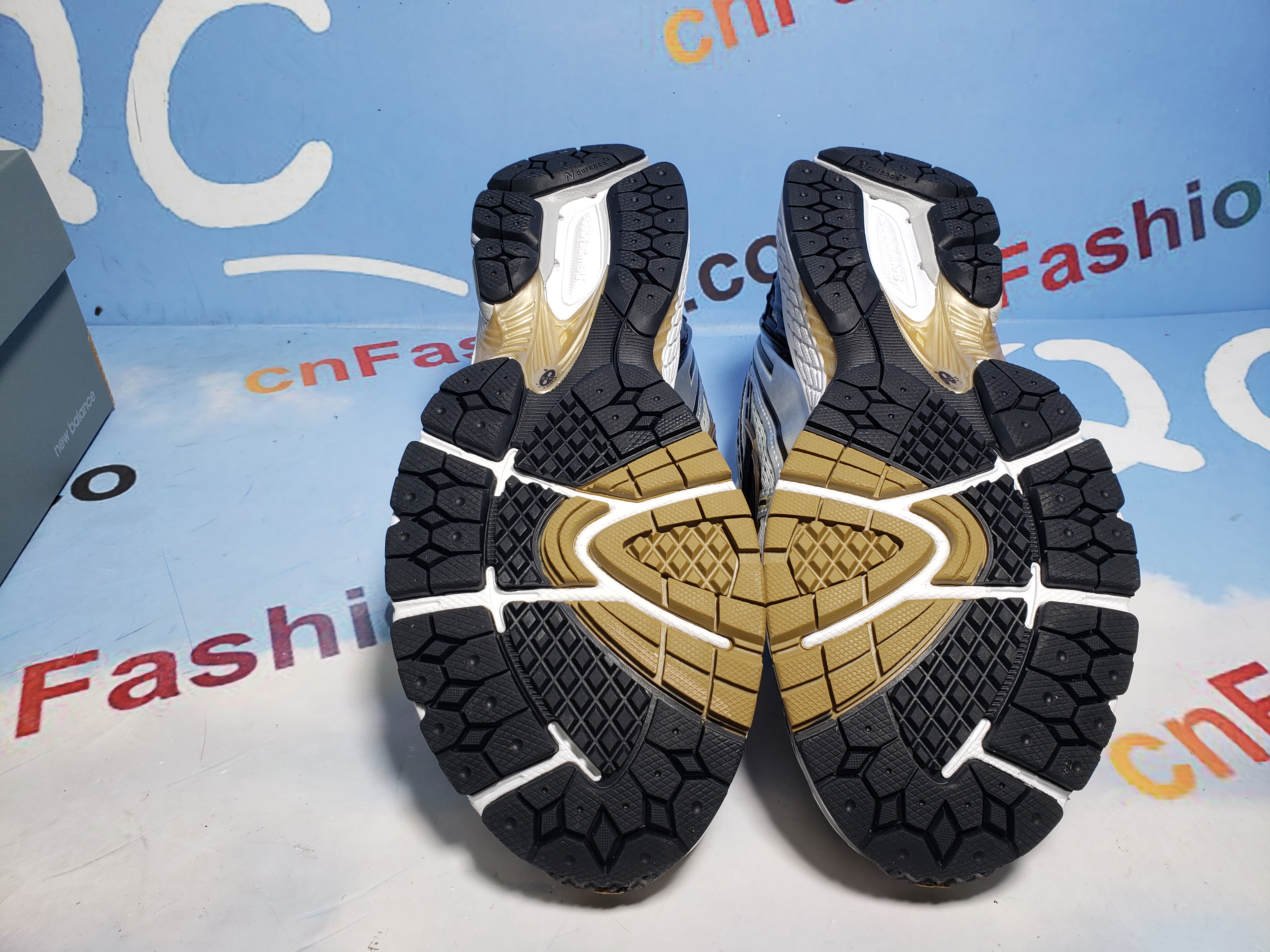 OG New Balance White Silver,M1906RA