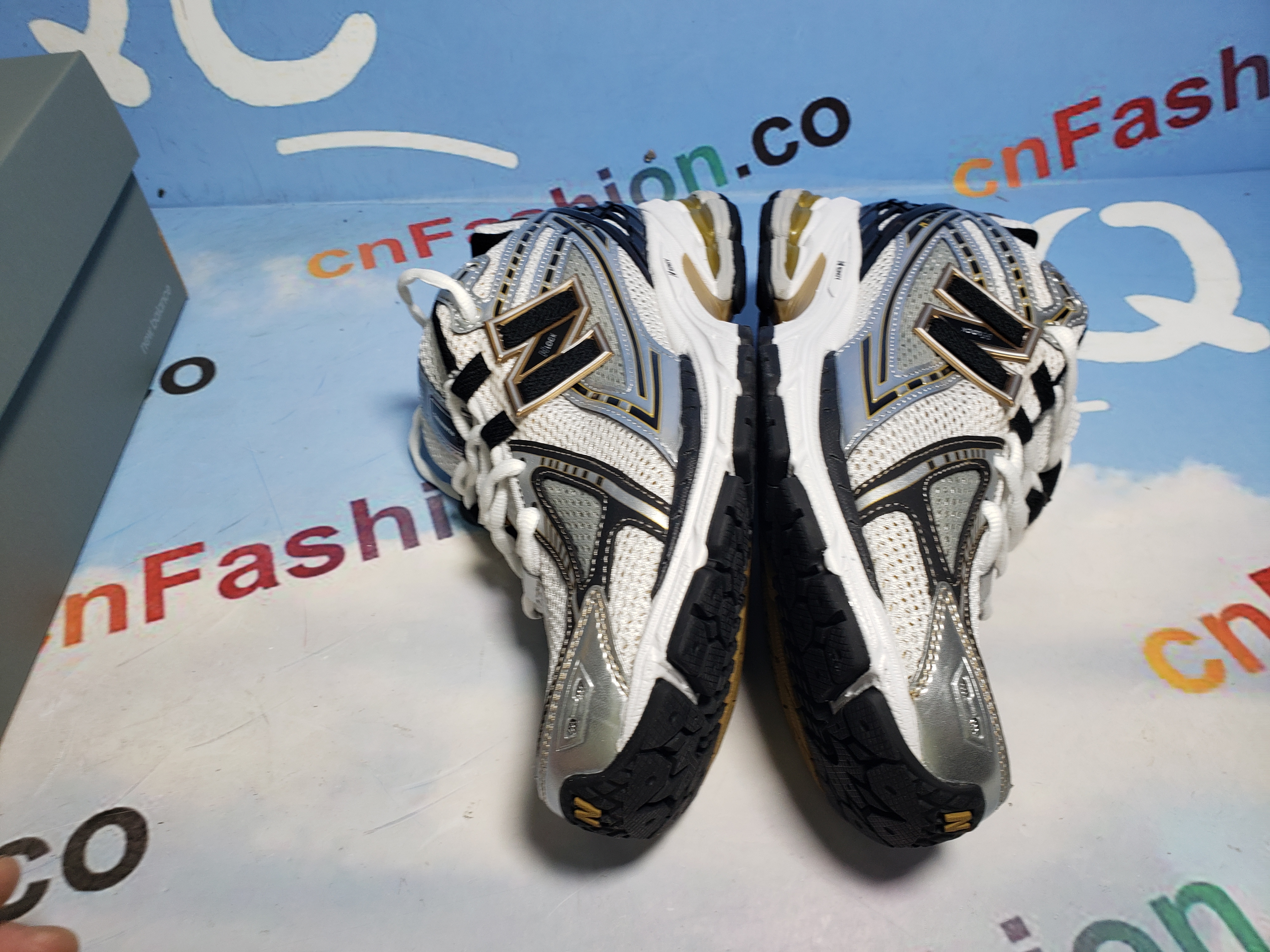 OG New Balance White Silver,M1906RA