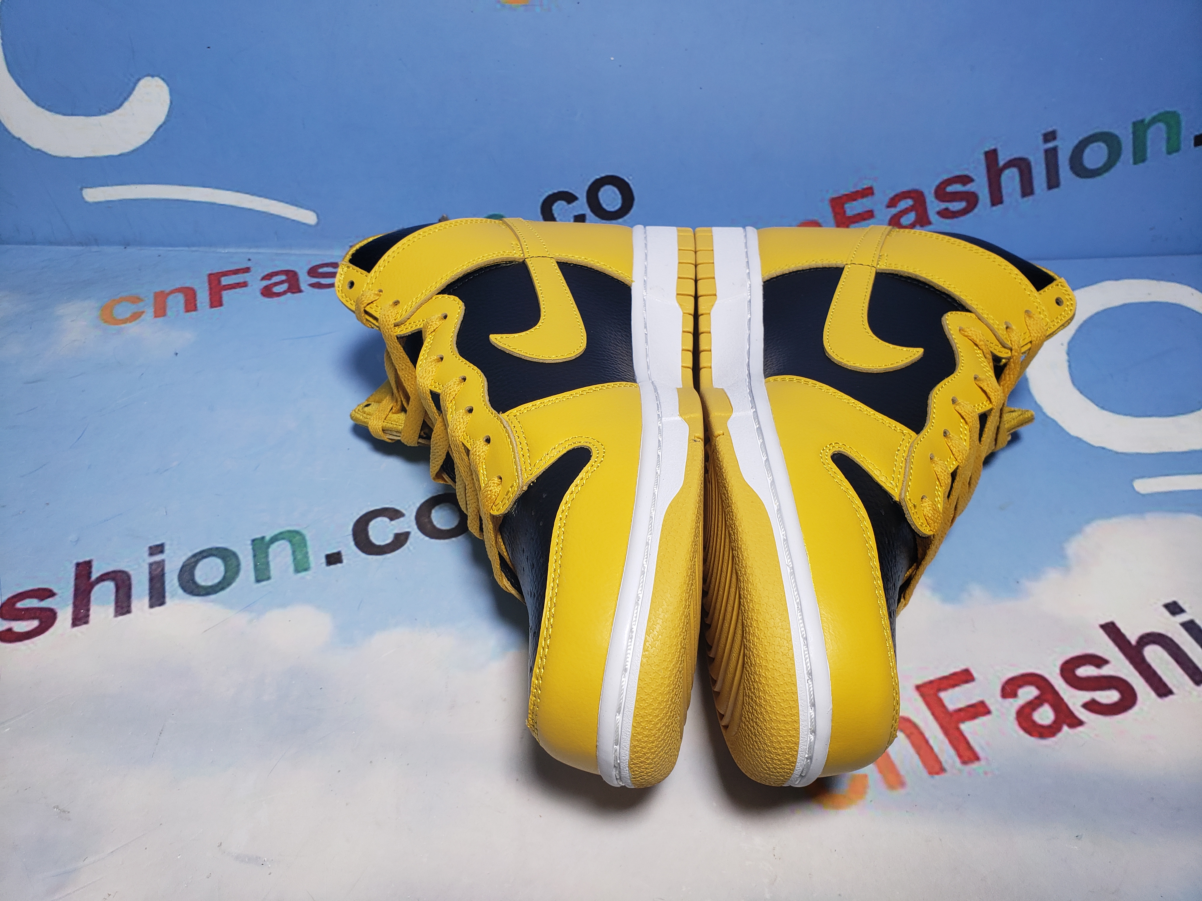 Wu-Tang x Dunk High Retro Premium HJ4321-001 