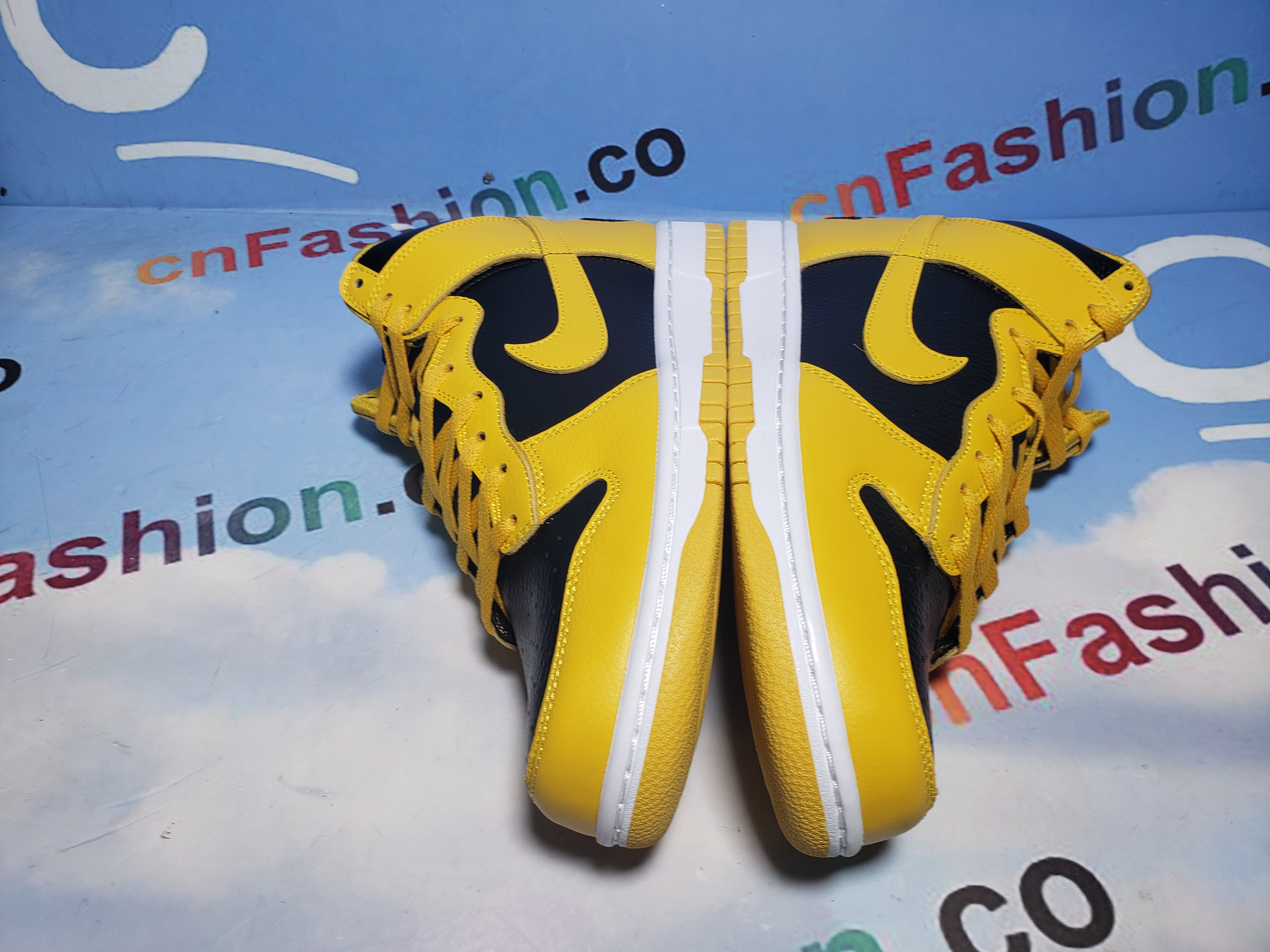 Wu-Tang x Dunk High Retro Premium HJ4321-001 