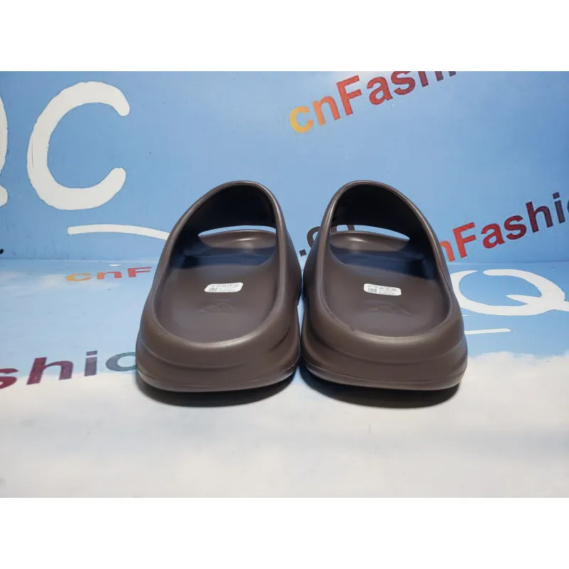 OG Yeezy Slide Soot,G55495