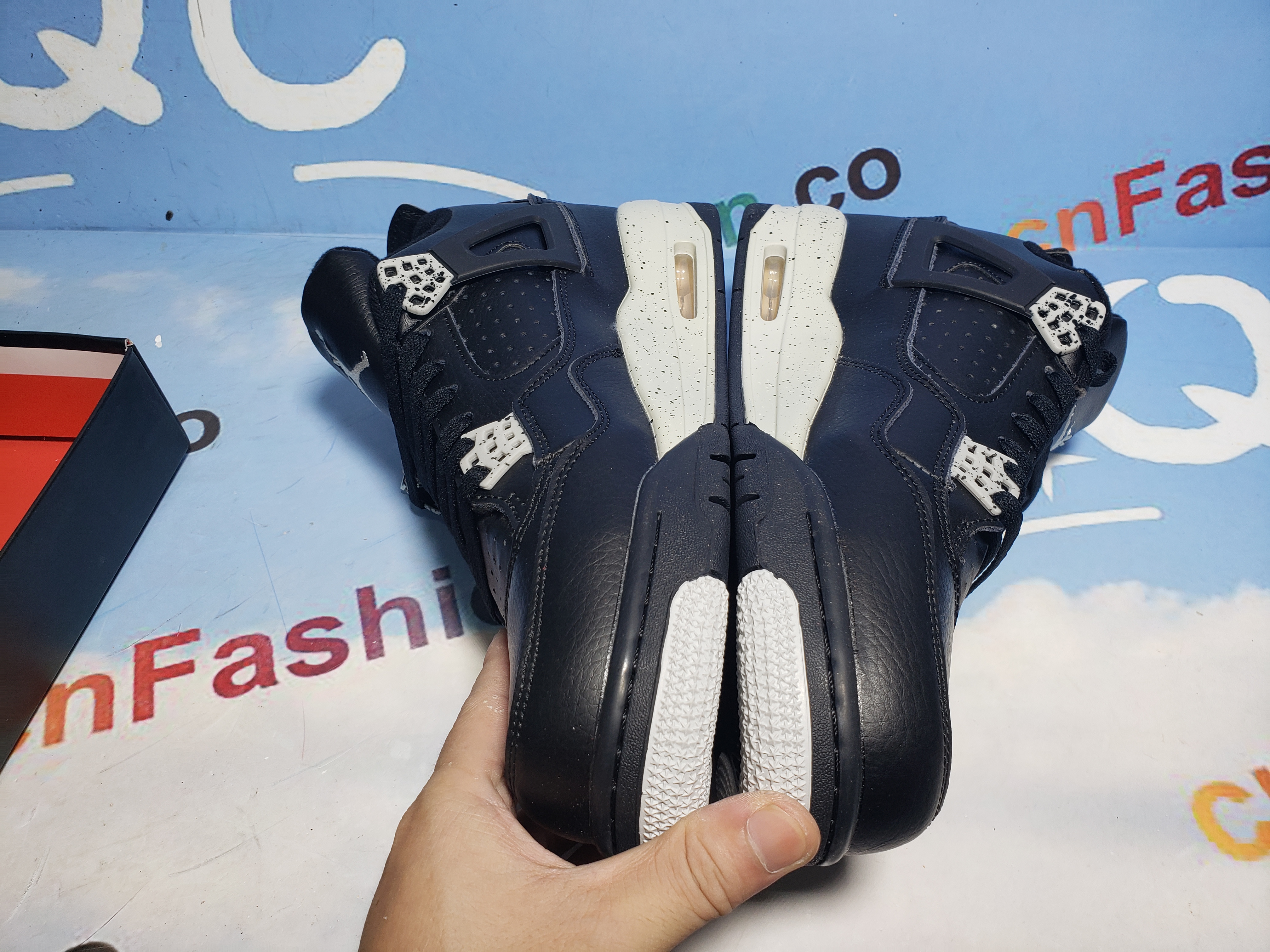 PKGoden Air Jordan 4 Retro Oreo (2015)