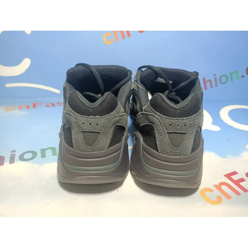 OG Yeezy Boost 700 V2 Vanta