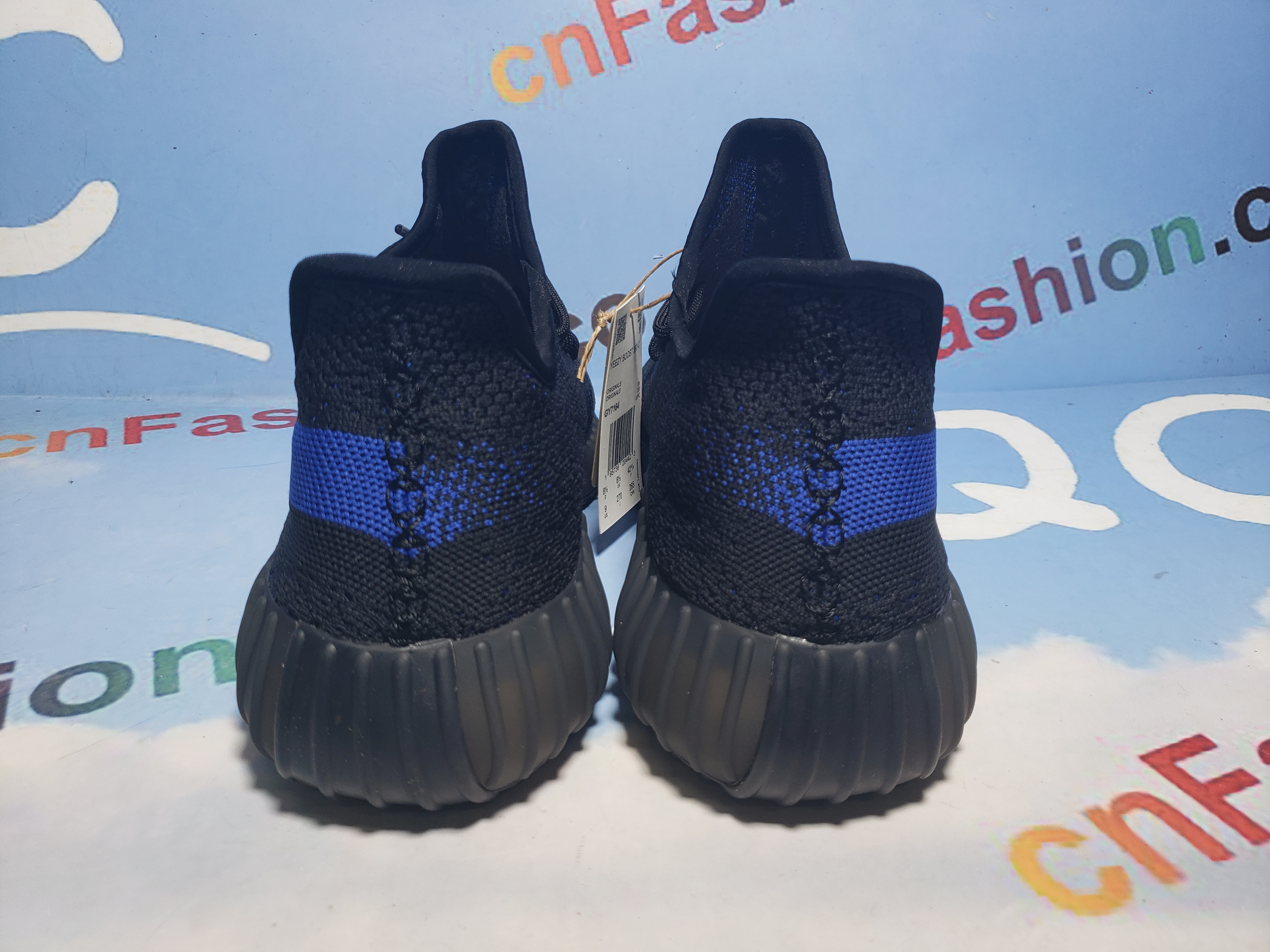 OG Yeezy Boost 350 V2 Dazzling Blue,GY7164