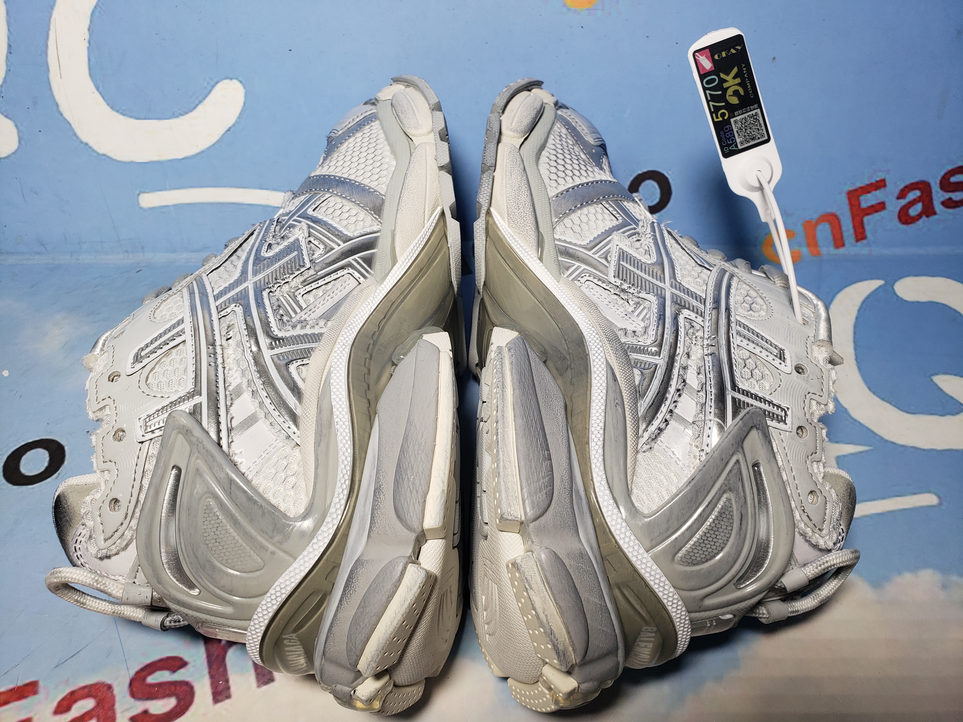 PKGoden Balenciaga 7th Runner Mi Light Blue 677402 W3RB2 8100