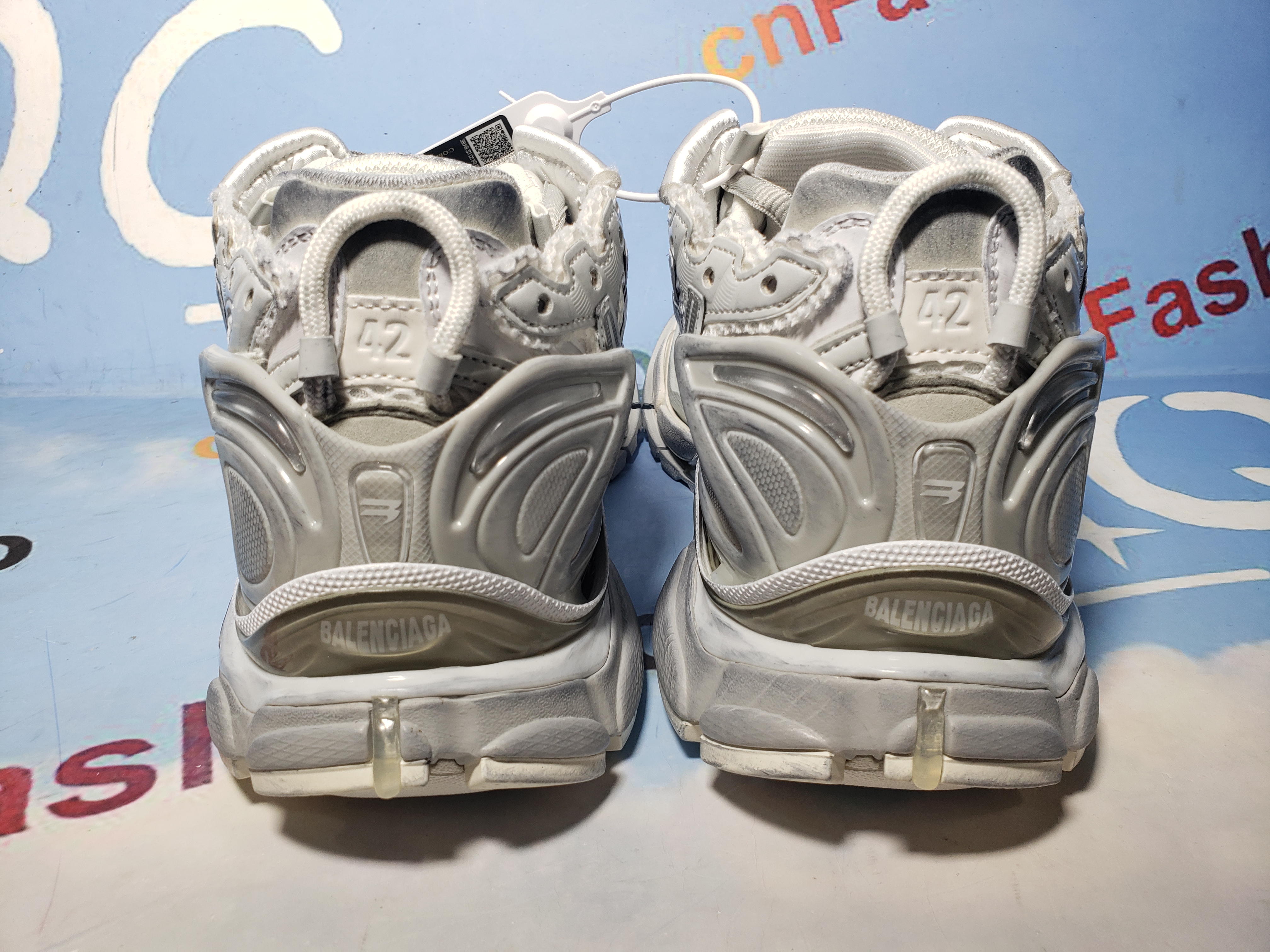 PKGoden Balenciaga 7th Runner Mi Light Blue 677402 W3RB2 8100