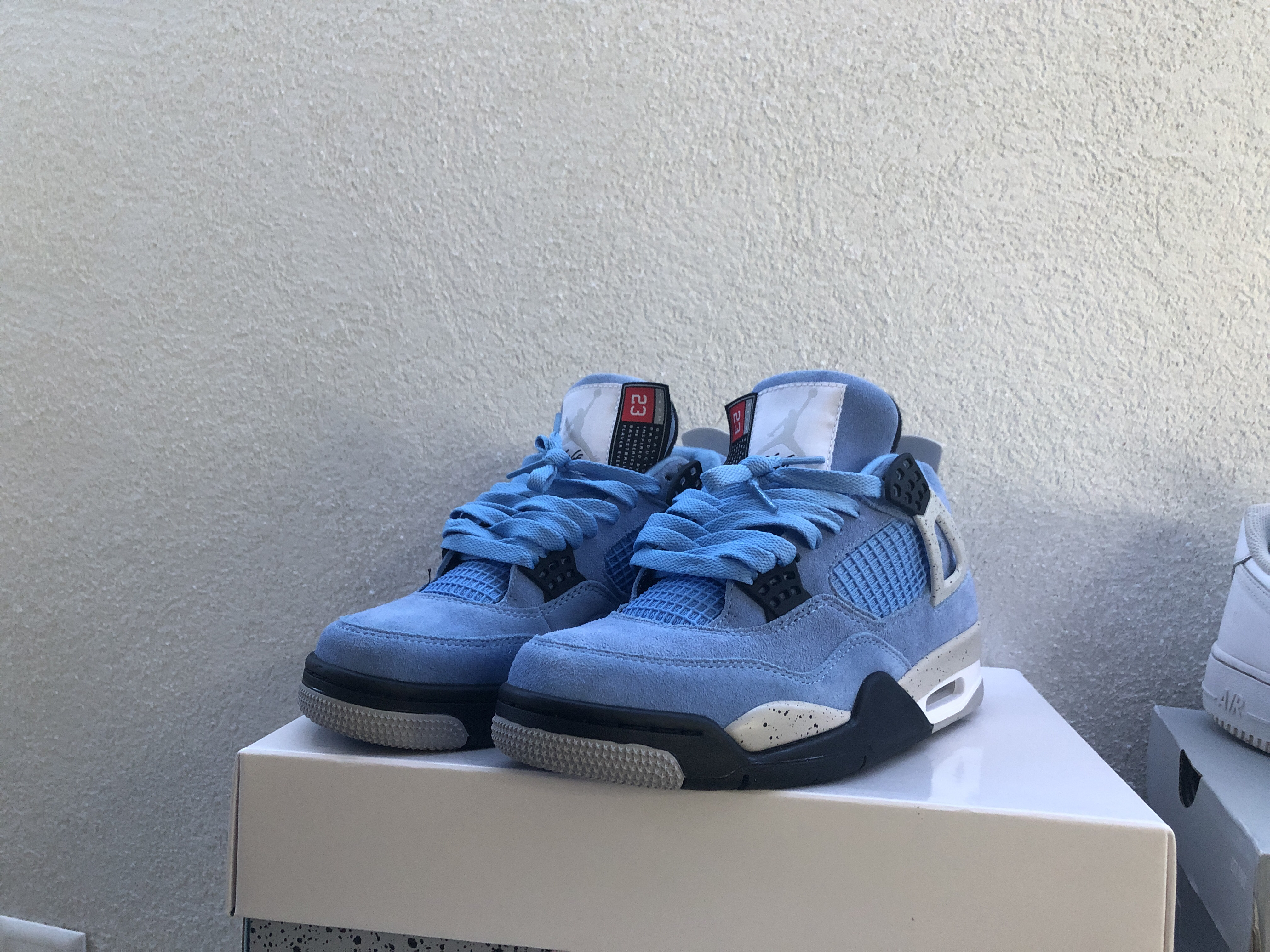 PKGoden Jordan 4 Retro University Blue CT8527-400 review Miguel