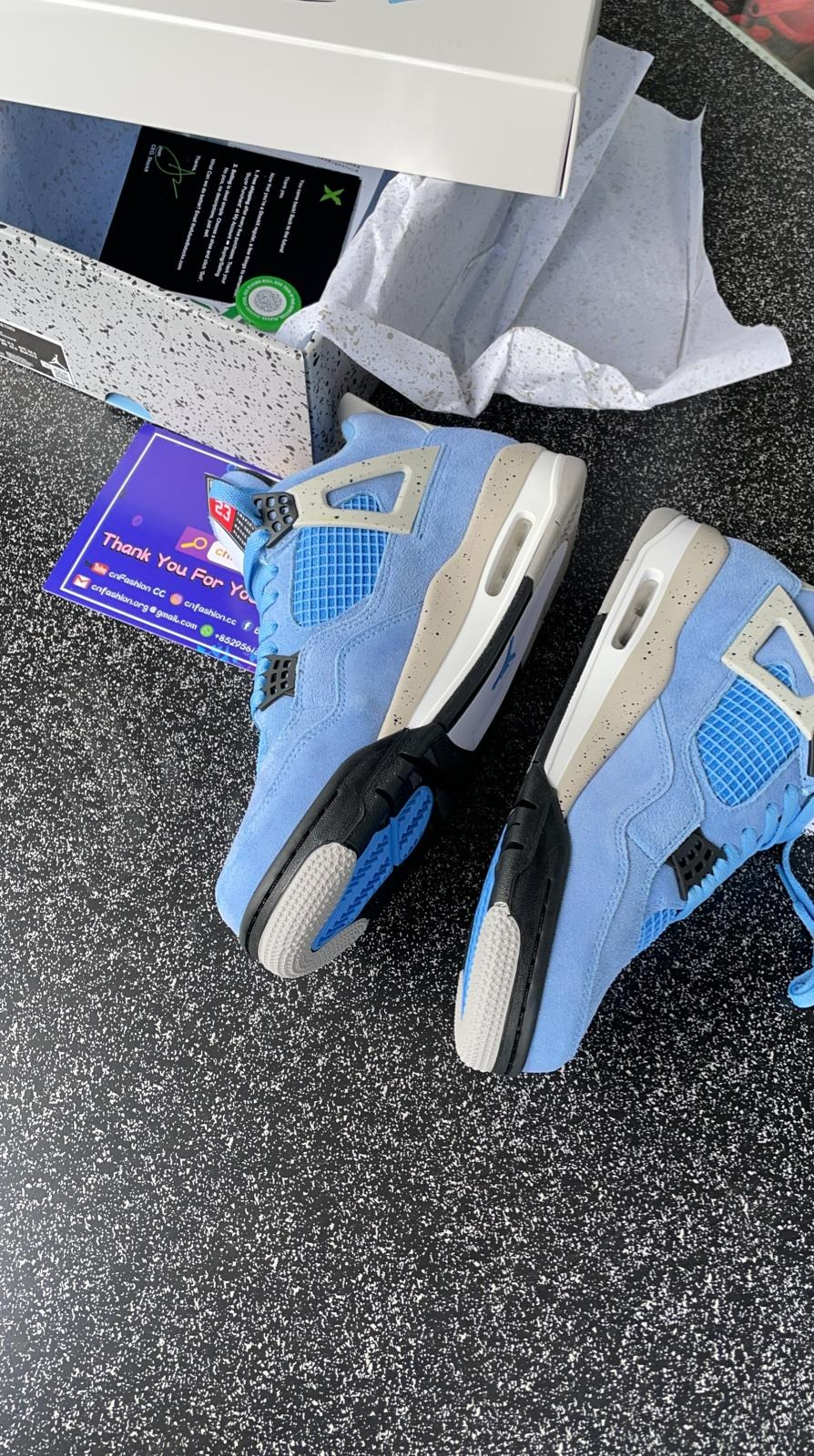 PKGoden Jordan 4 Retro University Blue CT8527-400 review lope 01