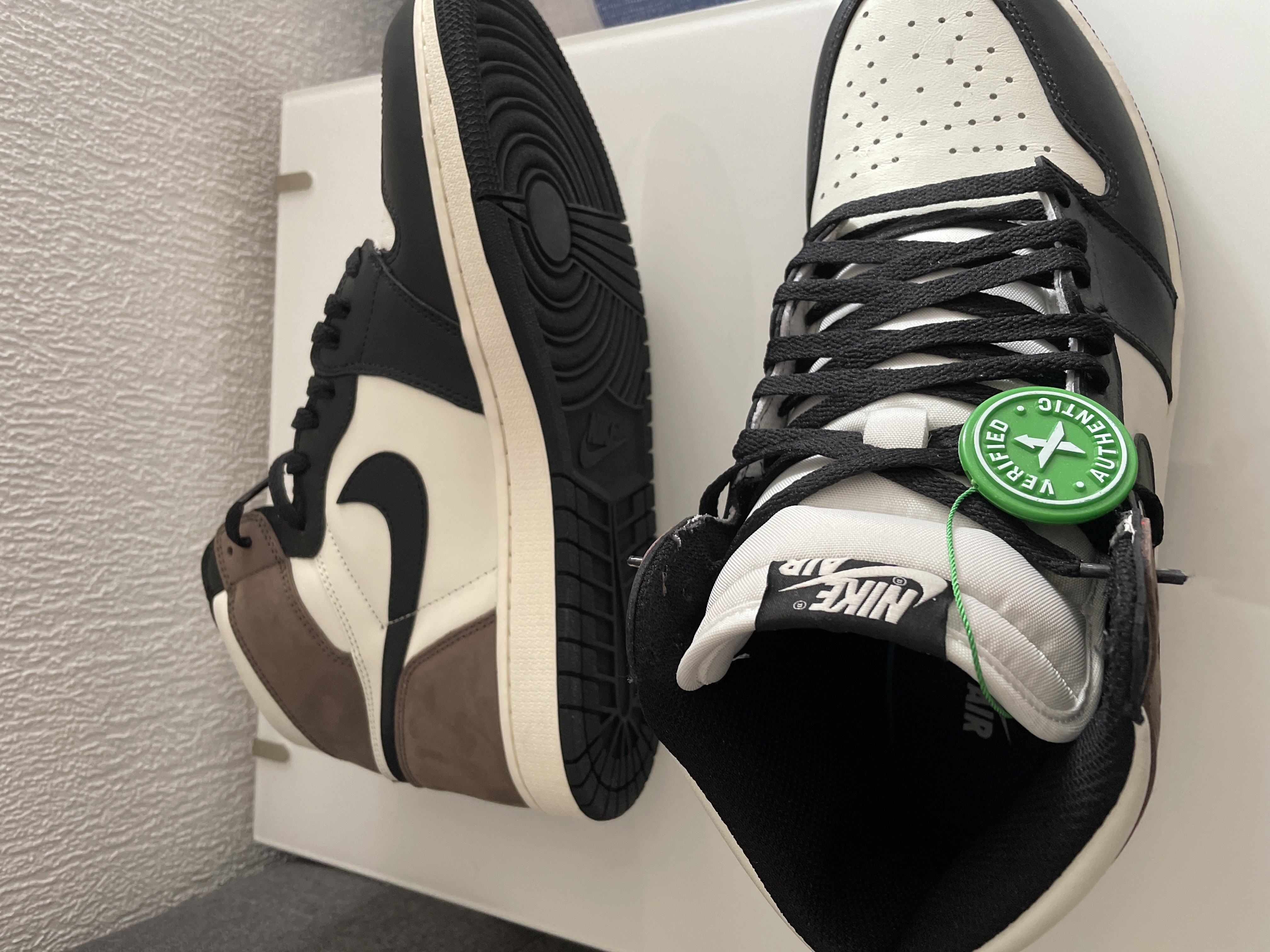 PKGoden Jordan 1 Retro High Dark Mocha review 1