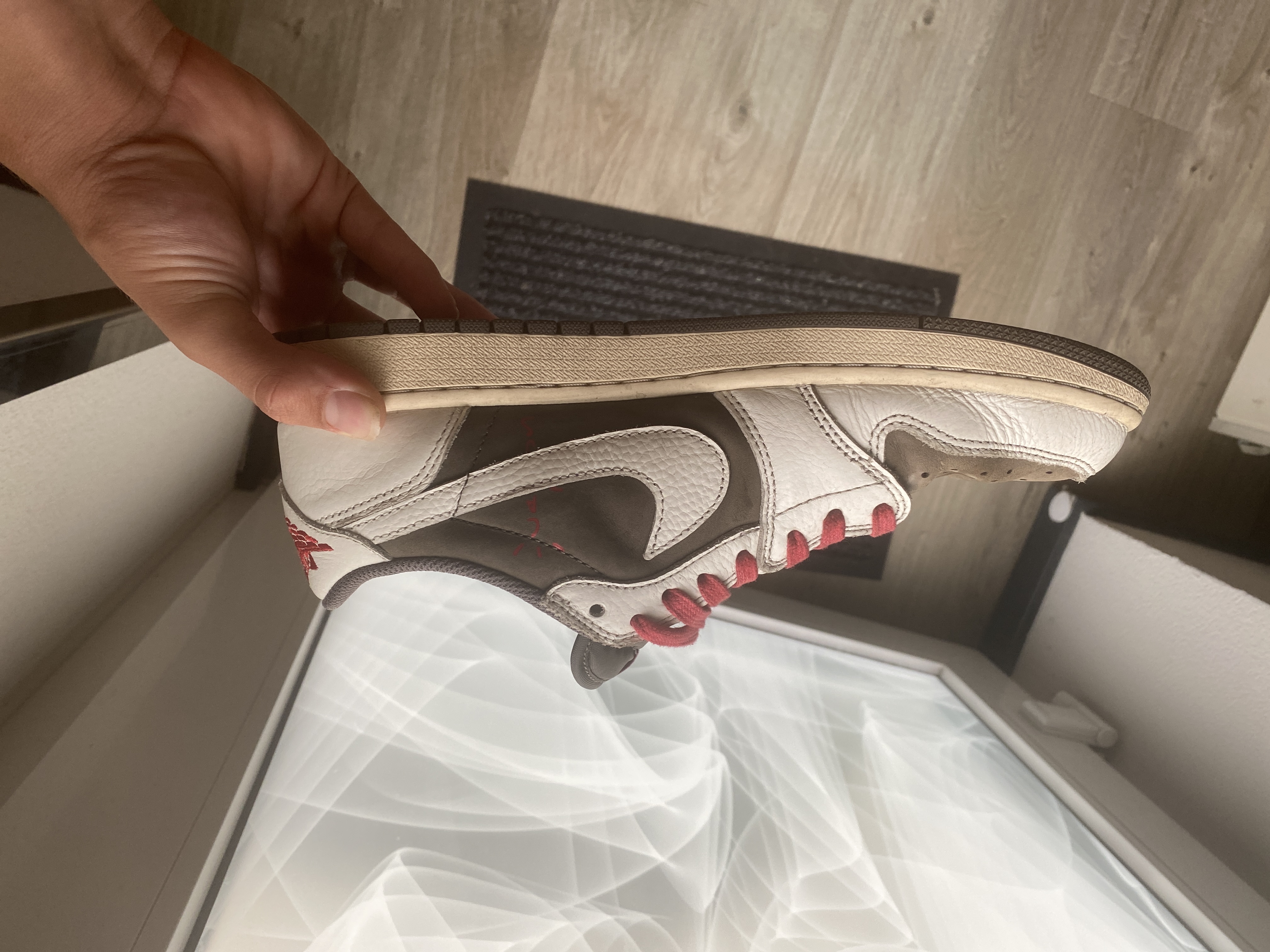 OG Jordan 1 Low OG Reverse Mocha Travis Scott,DM7866-162 review Nils 01