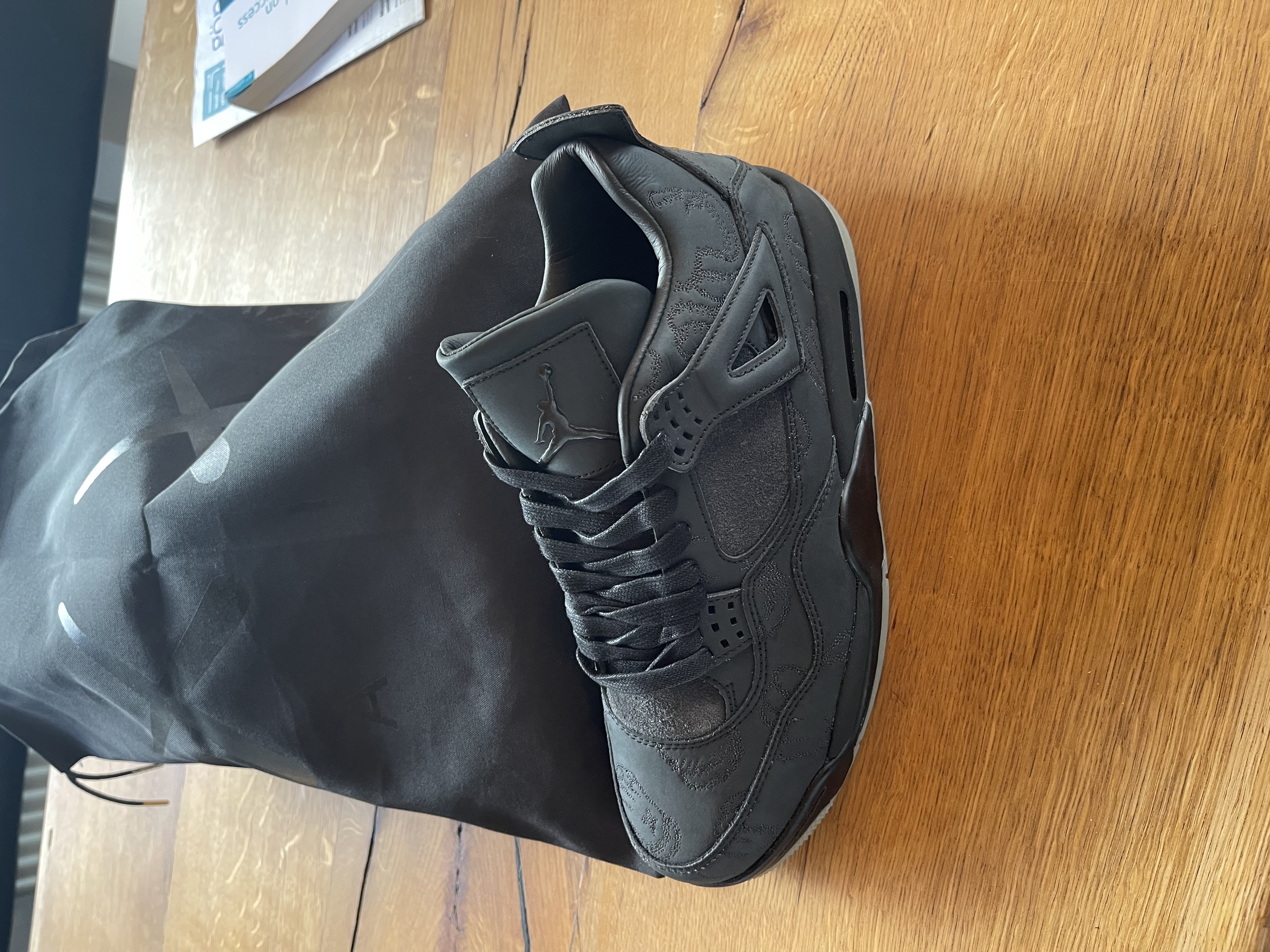 PKGoden Jordan 4 Retro Kaws Black  review Kolokotronis 02