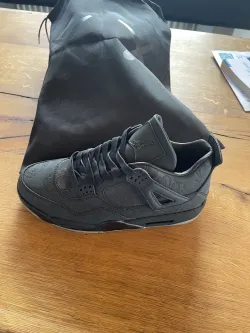 PKGoden Jordan 4 Retro Kaws Black  review Kolokotronis  02