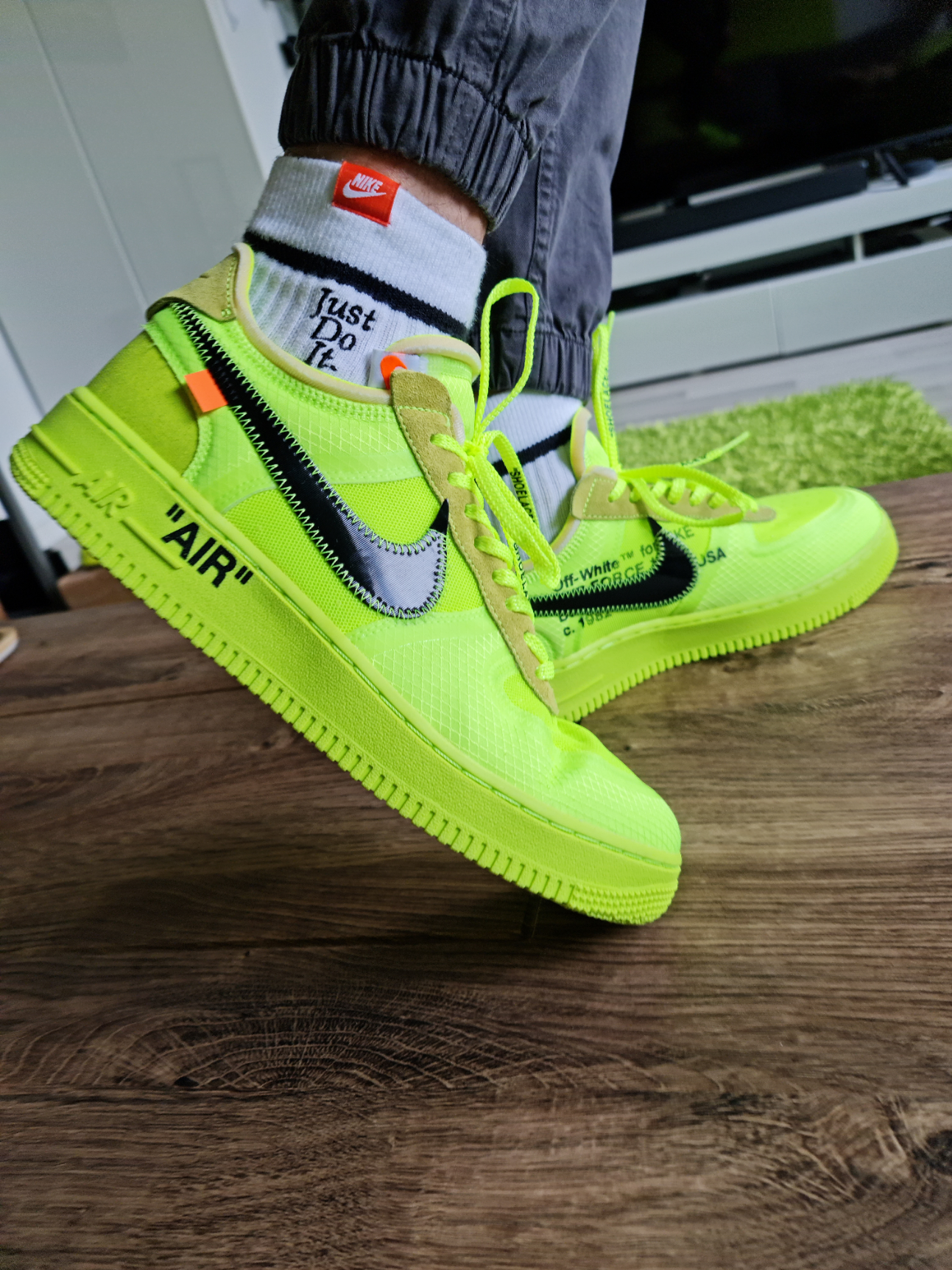 PKGoden Air Force 1 Low Off-White Volt review Oliver 01