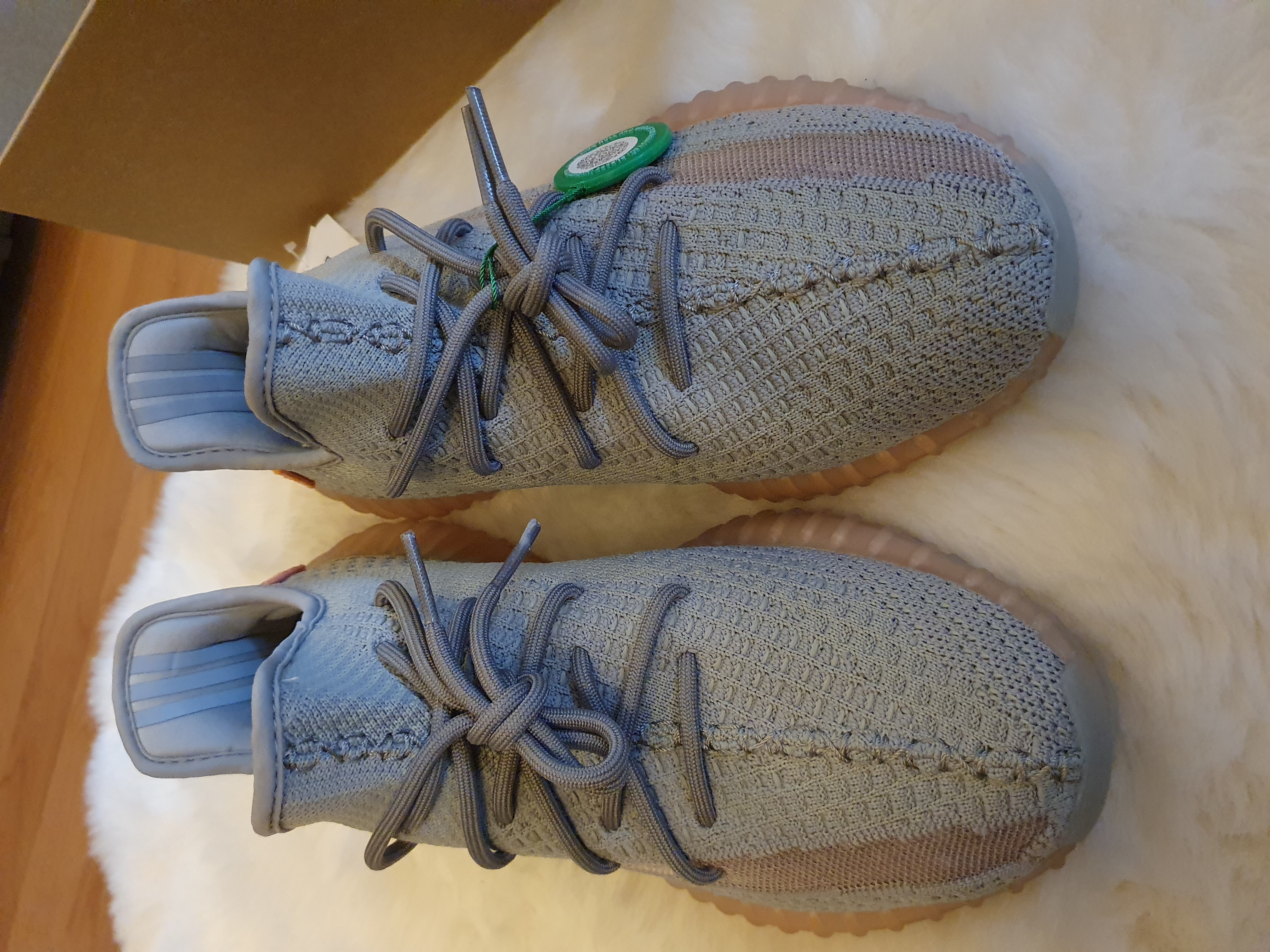 BMLin Yeezy Boost 350 V2 Trfrm review Kevin R. 03