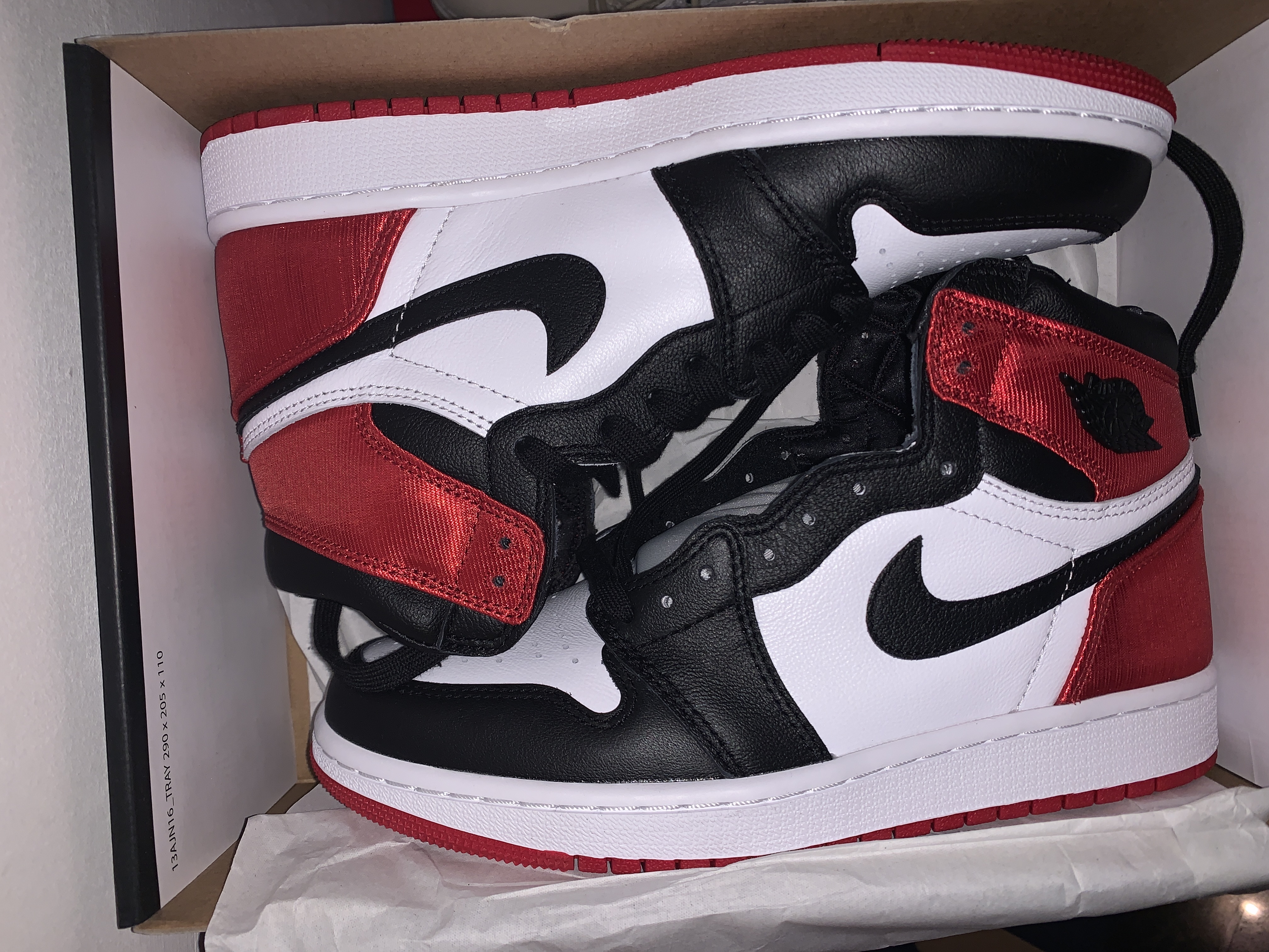 PKGoden Air Jordan 1 Retro High Satin Black Toe (W) review Lisa