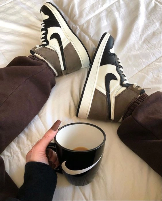 cnFashion PKGoden Jordan 1 Retro High Dark Mocha