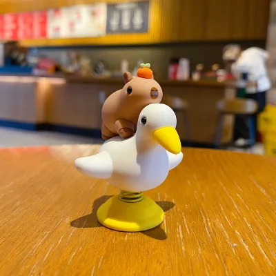 Capybara Rocker Decoration - Riding Seagull 01