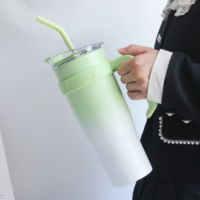Large Capacity Straw Stainless Steel Insulation Cold Cup Green 01