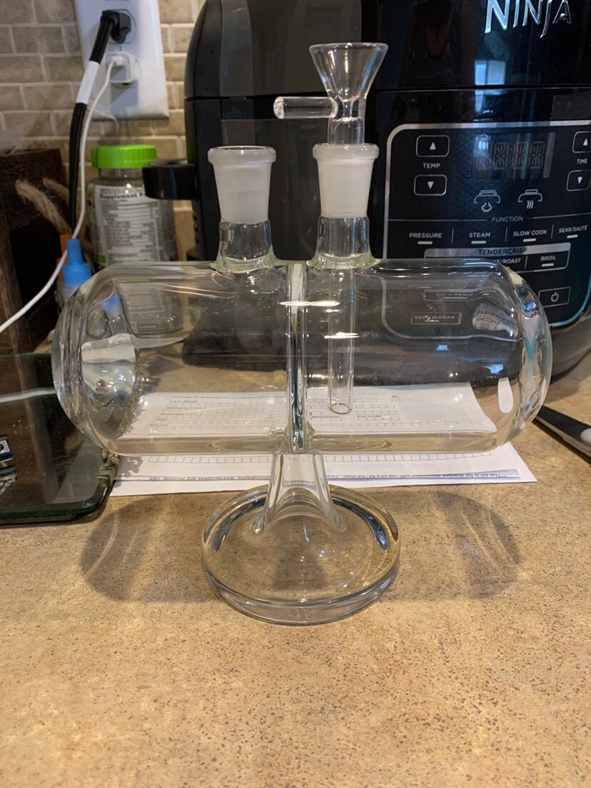 Unique 8 Inch Infinity Waterfall Gravity Bongs Invertible Lipless Glass Water Pipes review Jose