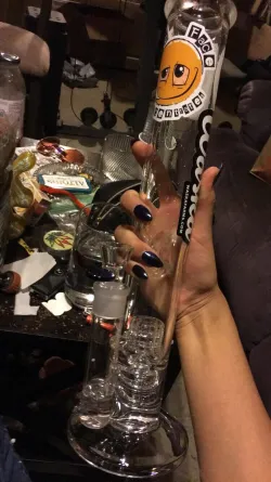14 Inch Double Matrix Perc Clear Glass Tall Bong Straight Tube Water Pipe review Tonie