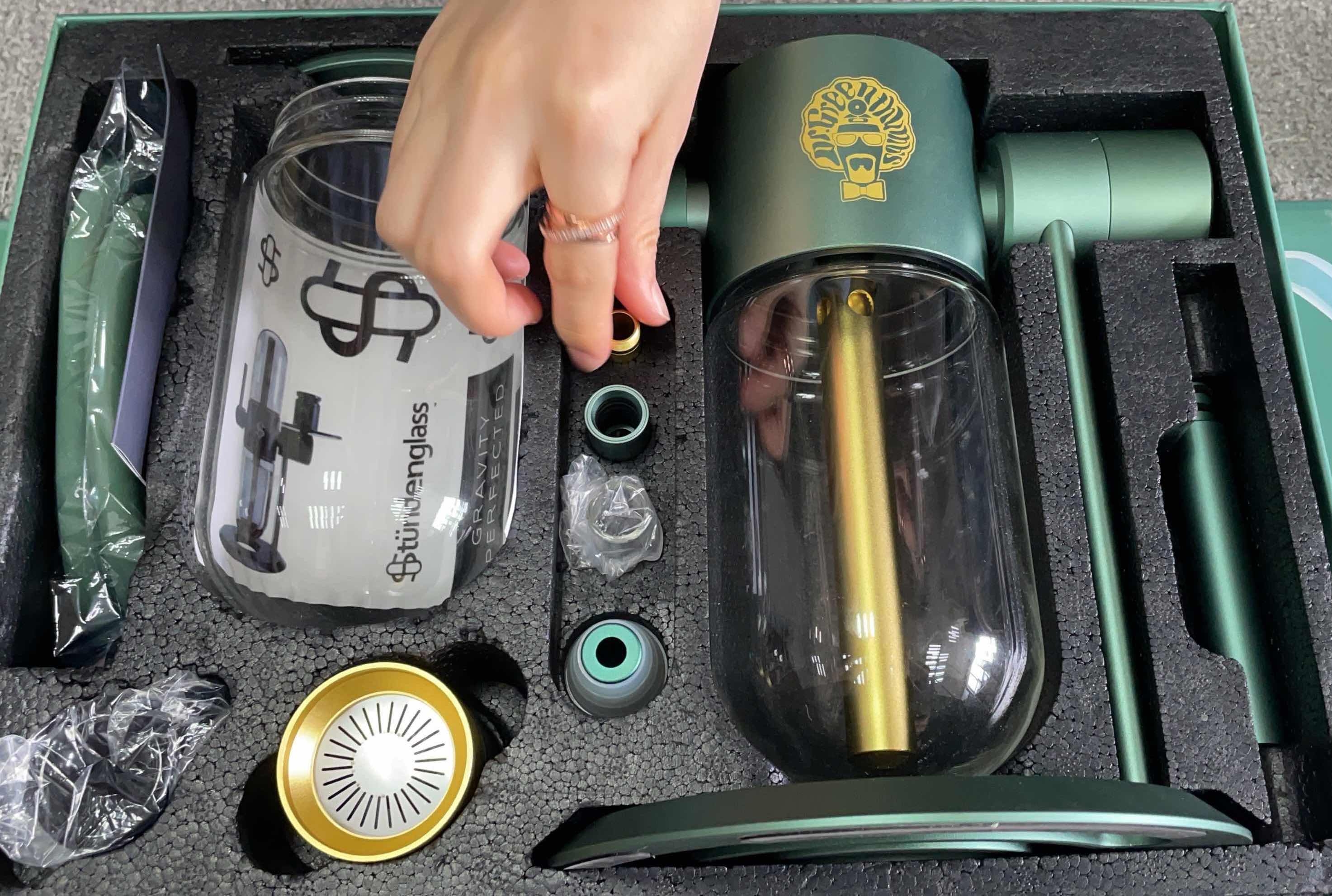 15 Inch Green Best Big Gravity Bong 360 Degree Rotating Hookah Aluminum & Glass Water Pipe review Jose Ponce