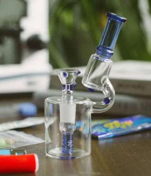 6 Best Bongs Under $100