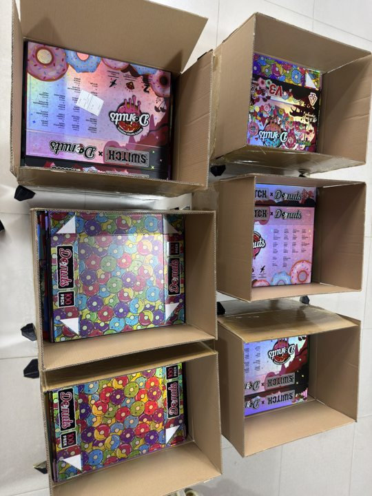 Donuts Switch V3 LED Dual Chamber 1g+1g Empty 2g Disposable Vape review andor