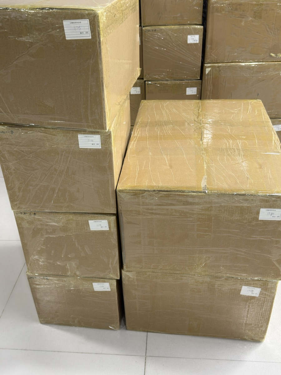 USA Donuts V3 Switch Empty 2g Dual Chamber 1g+1g LED Disposable Vape review Benjamin