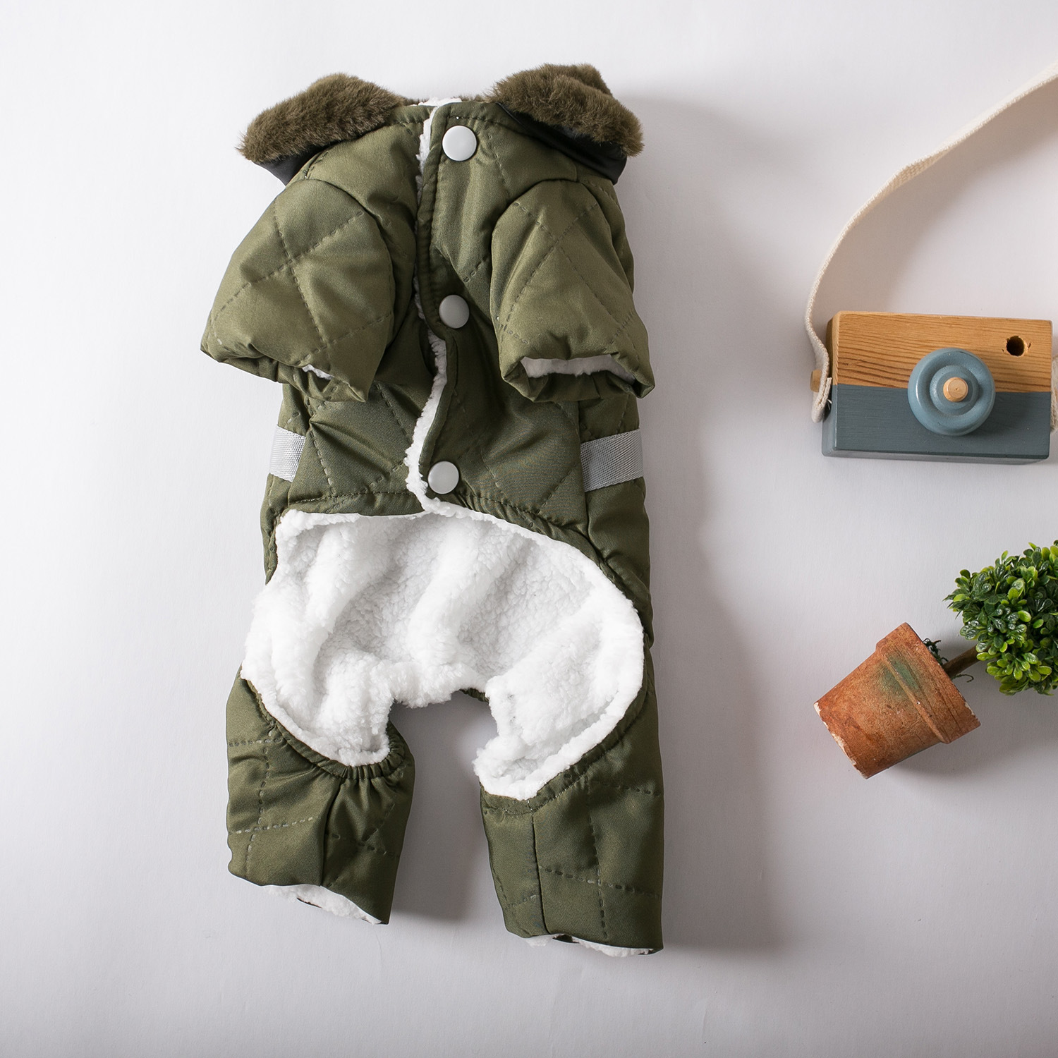 Thick And Plush Cotton Coat That Can Pull Dogs On All Four Feet