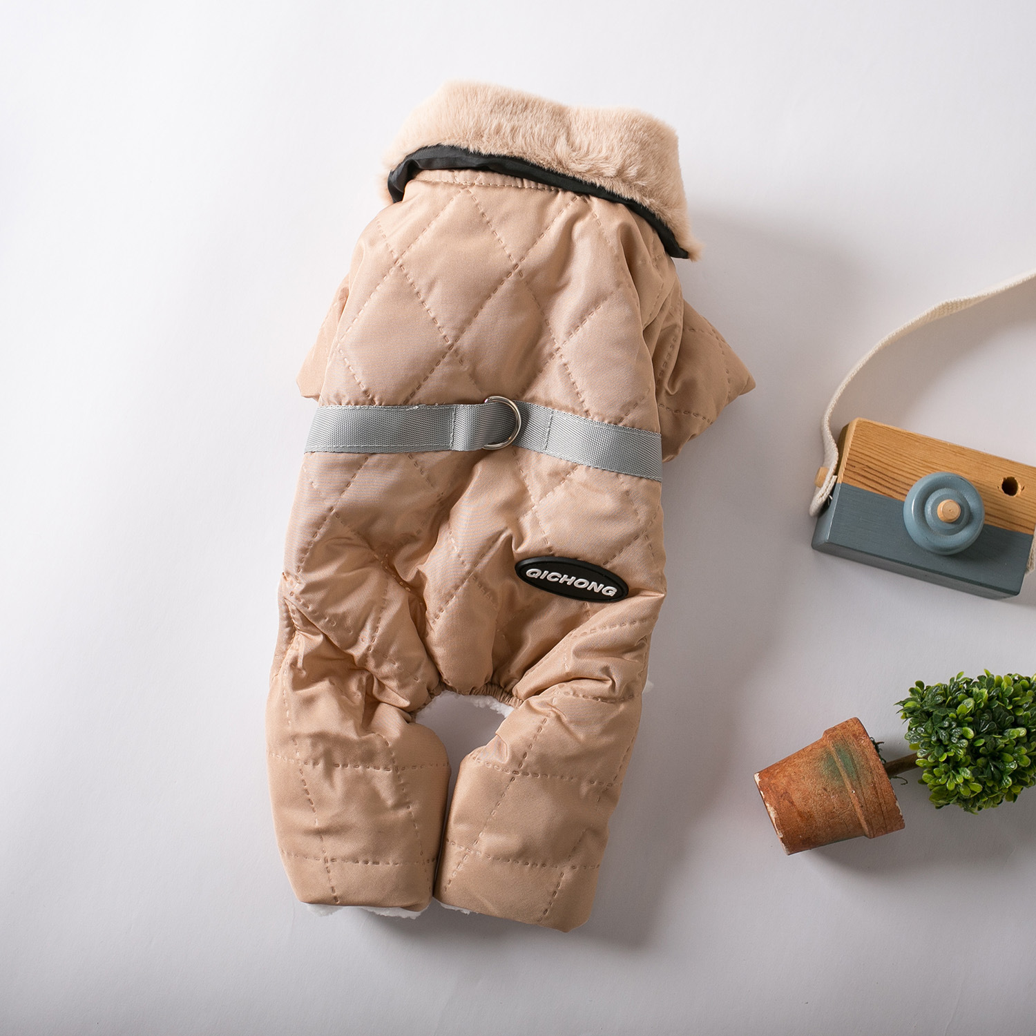 Thick And Plush Cotton Coat That Can Pull Dogs On All Four Feet