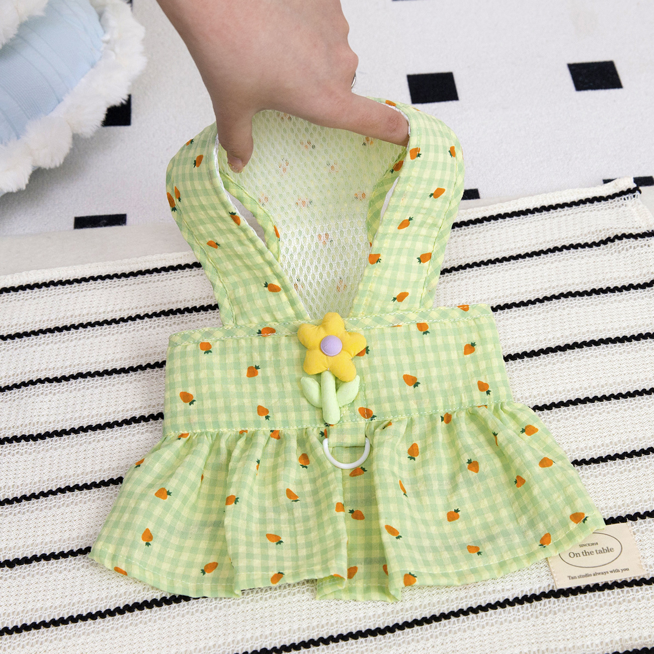 Pet Summer Princess Dress with Flower Leash