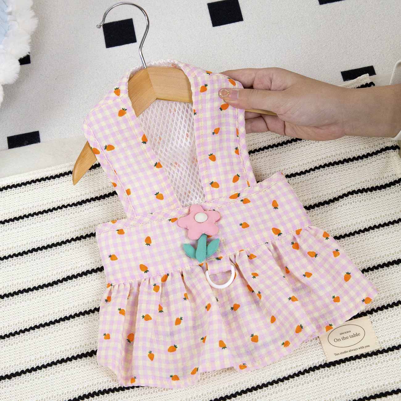 Pet Summer Princess Dress with Flower Leash