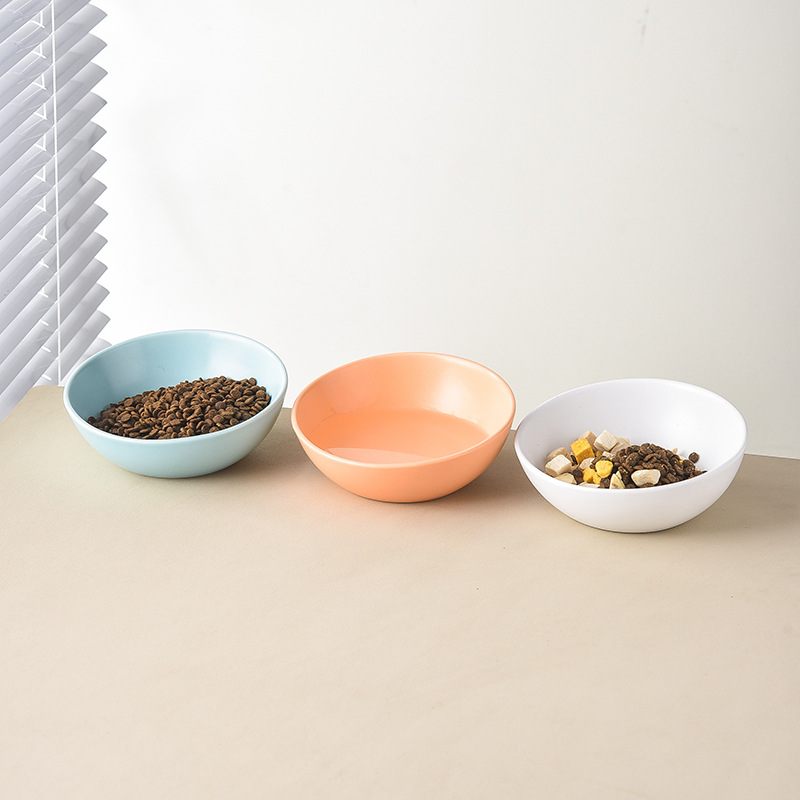 Sloped Ceramic Pet Bowl for Comfortable Feeding