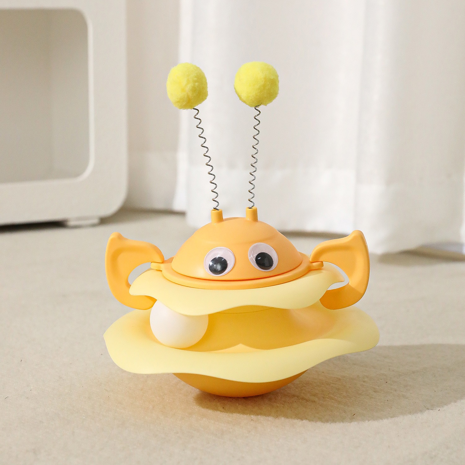 Bee Cat Toy Wobble Ball