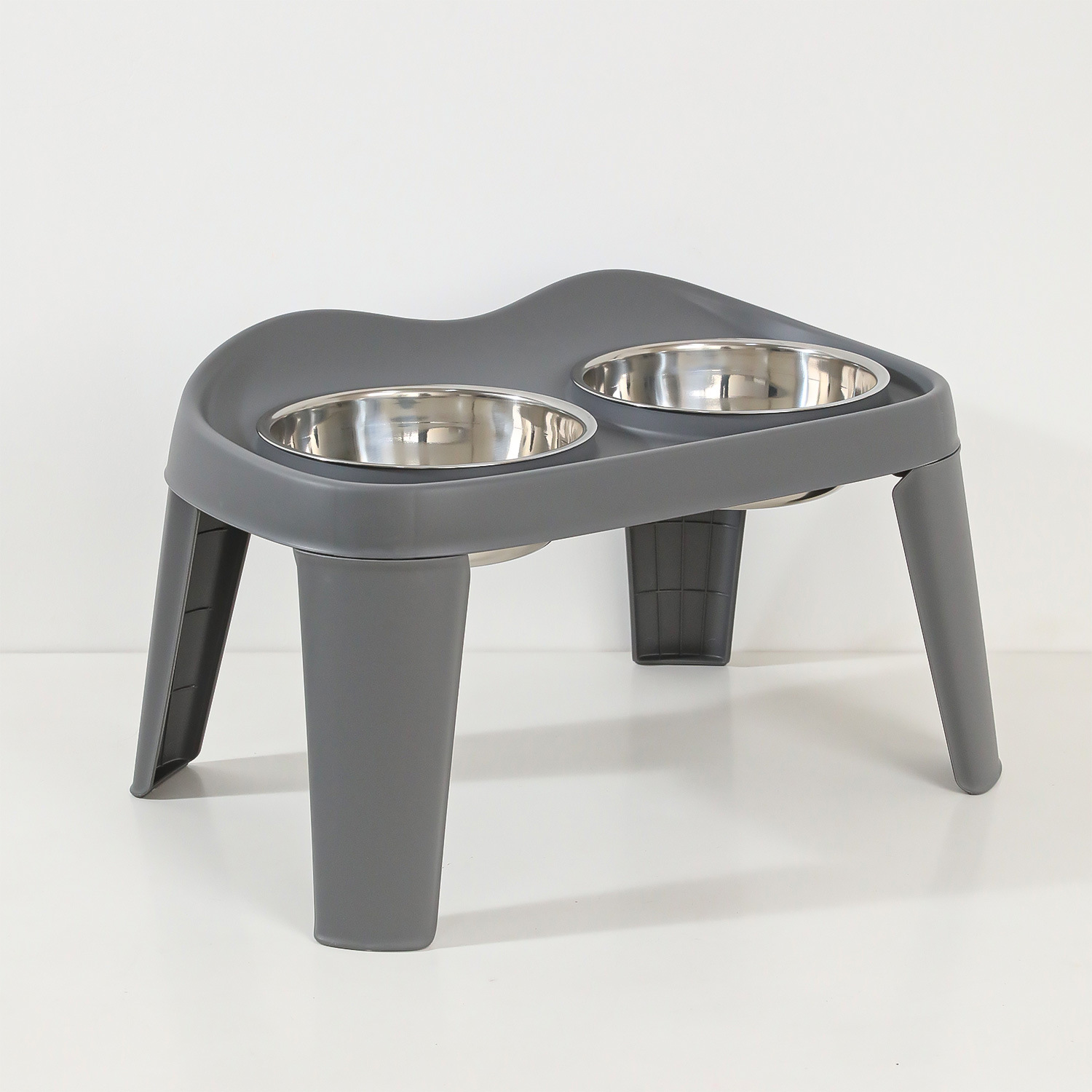 Elevated Dual Bowl Pet Feeder
