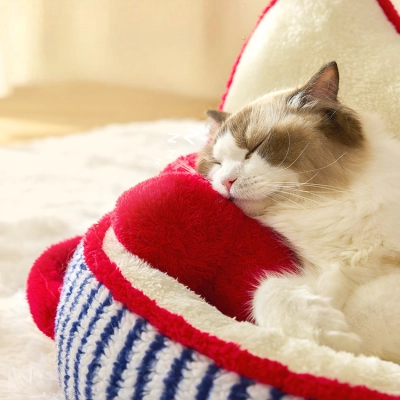 Heart Shape Plush Cat Bed 02