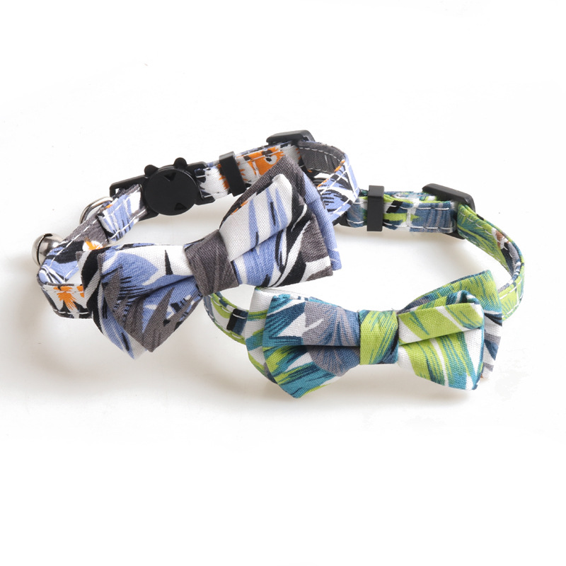 Leaf Print Pet Collar Bow