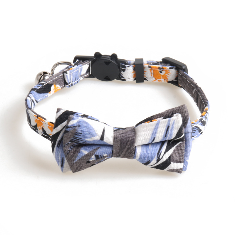 Leaf Print Pet Collar Bow