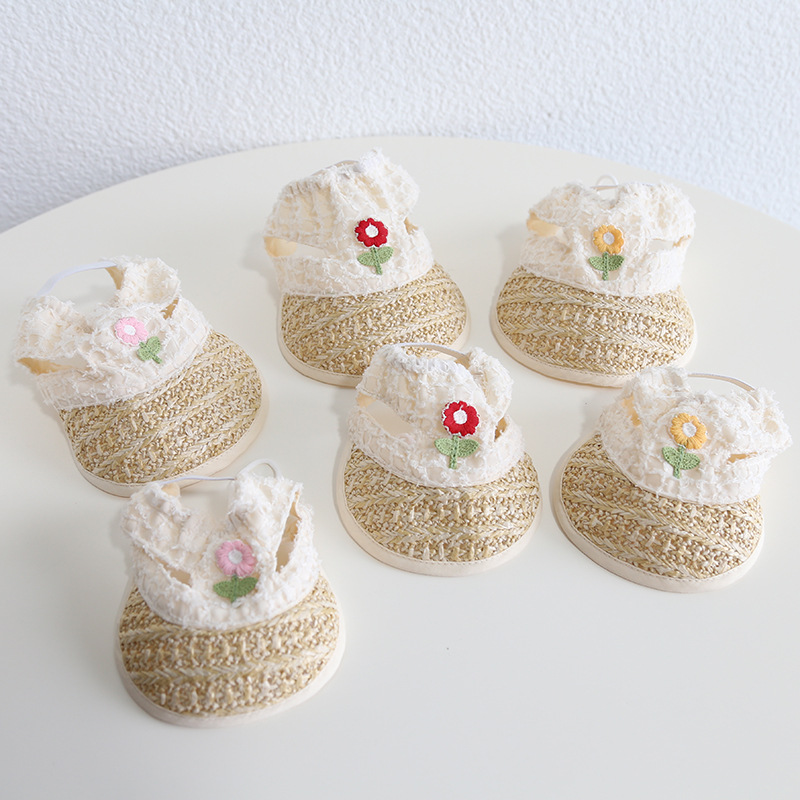 Floral Sun Hat For Pets With Lace Trim