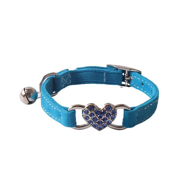 Soft Velvet Heart Shaped Crystal Pet Collar Set