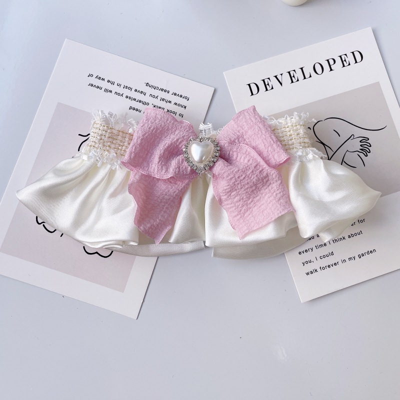 Pet Cream Collar Pearl Heart Bow Set