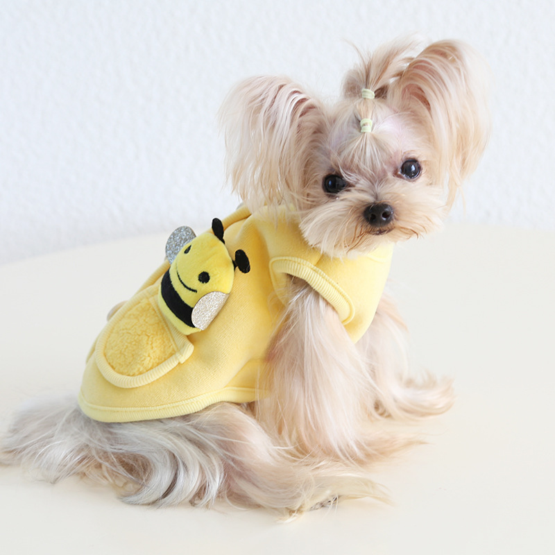 Pet Knit Vest Bee Applique Pocket Design