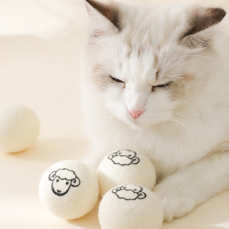 Cat Wool Felt Ball Toy Natural Fiber Design