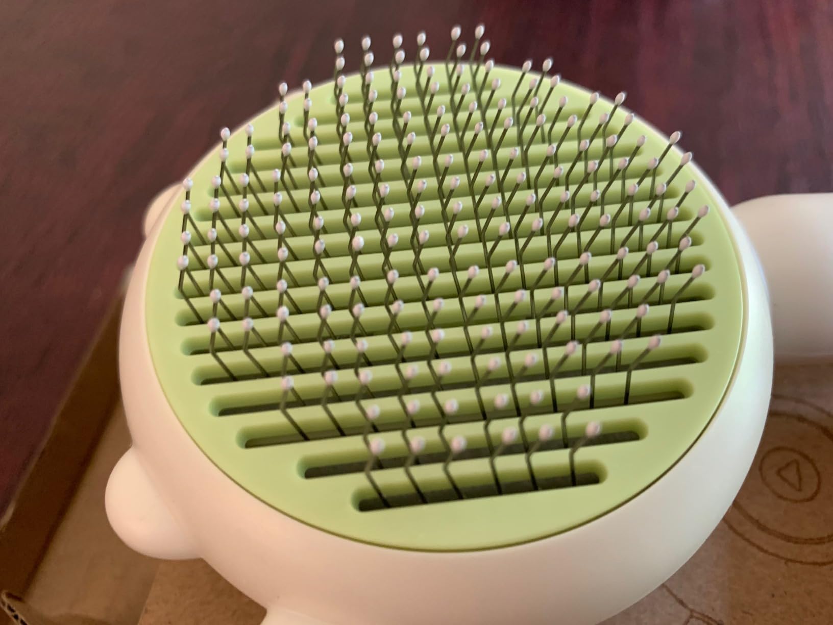 Cat Dog Donut Massage Hair Removal Brush review lo