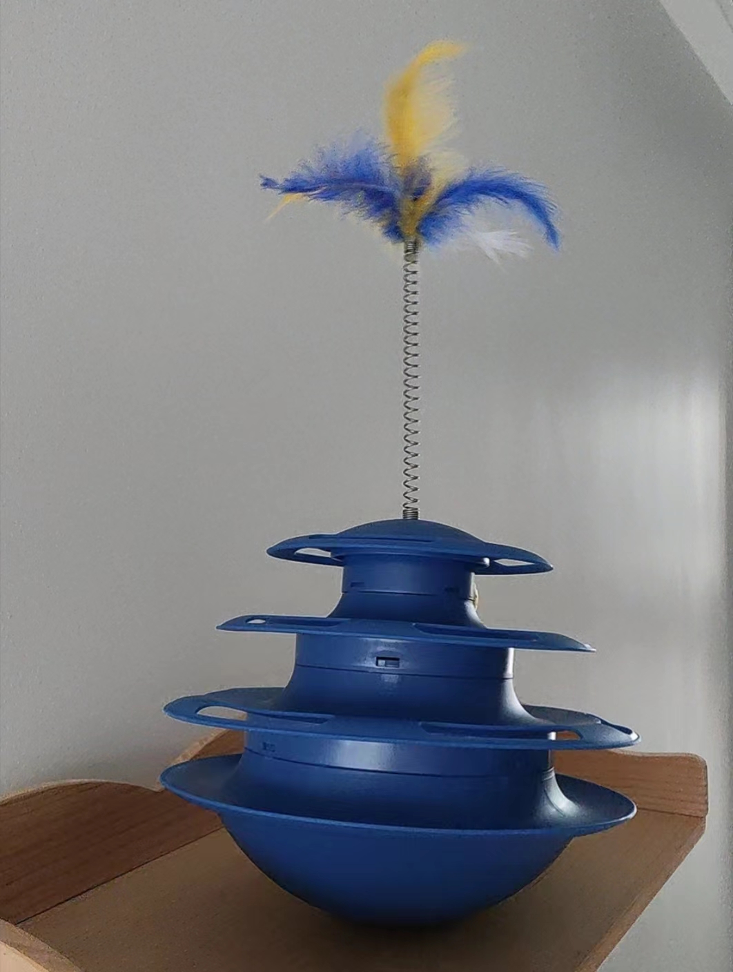 Wobbler Cat Toy With Colorful Balls review Robert Wilson