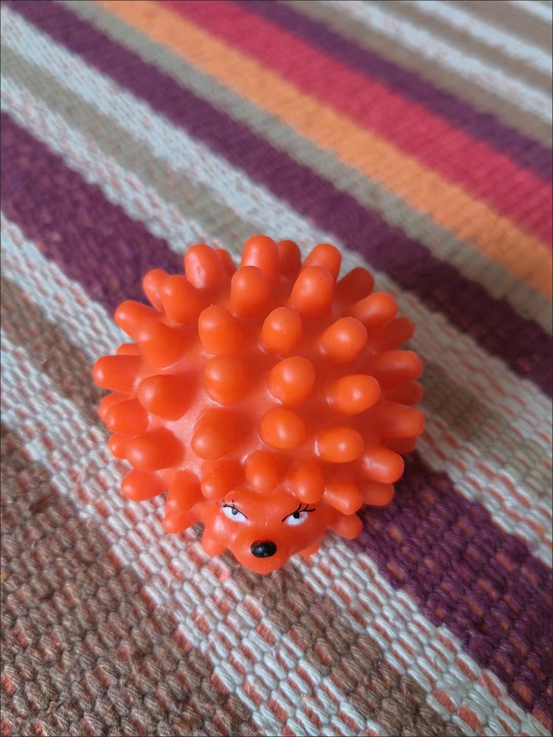 Vinyl Bite Resistant Simulation Dog Sound Toy Ball review Leo Raymond Haye